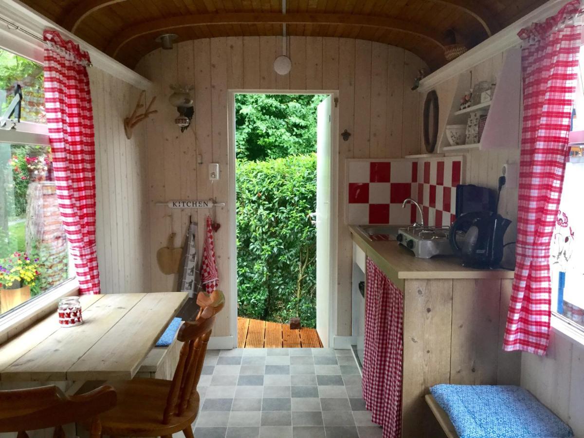 De Akker, Unieke Overnachting In Pipowagens! Ommeren 外观 照片